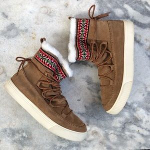 TOMS Apline Lace-Up Ankle Booties